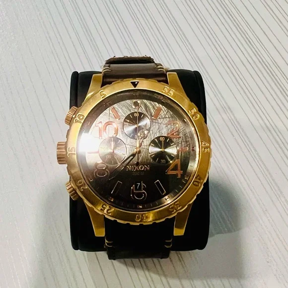 Nixon Rose Gold and Brown Leather Chronograph Watch 48-20 - Picture 4 of 8